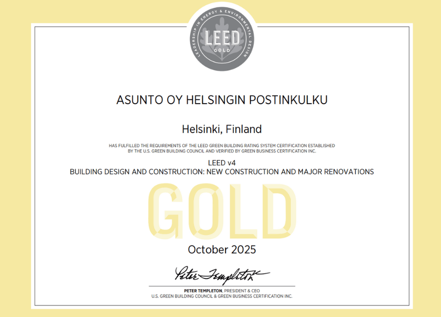 Kuvassa LEED Gold -sertifikaatti, joka on myönnetty Asunto Oy Helsingin Postinkululle 
